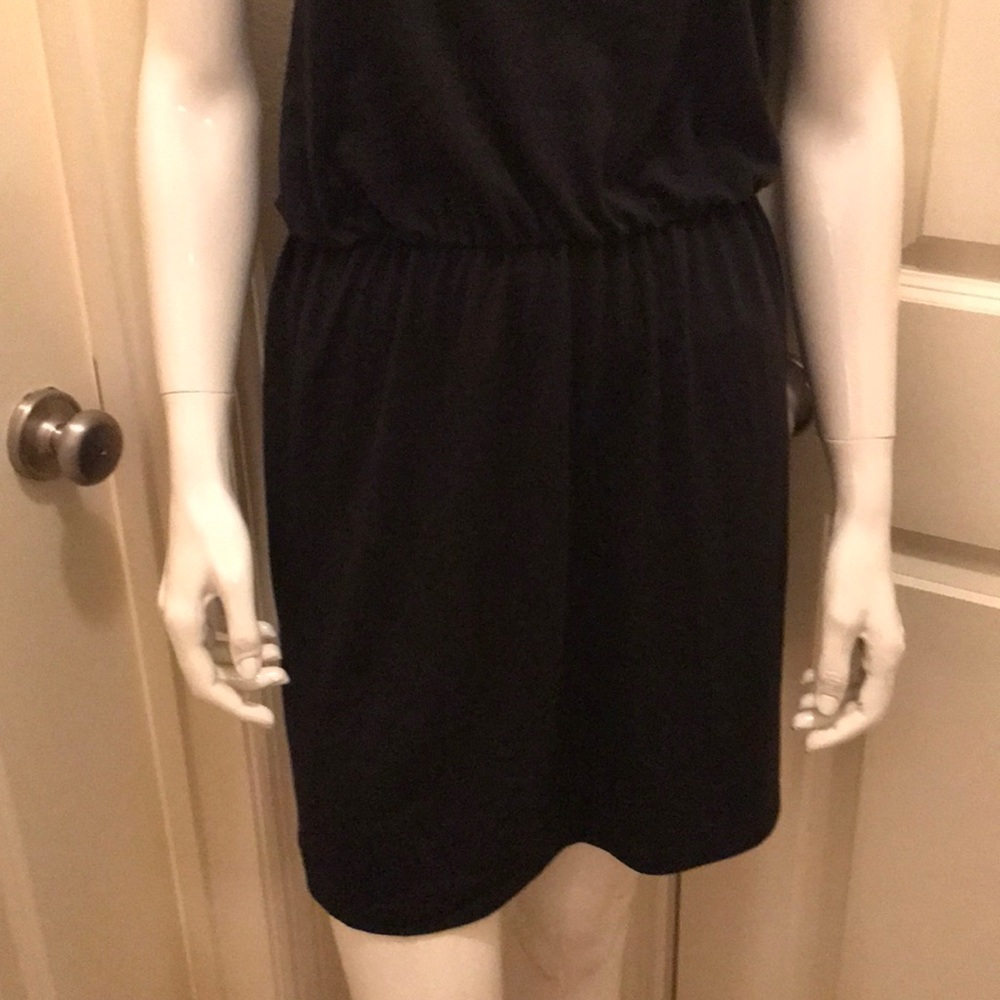 Dress - Picture 3 of 5